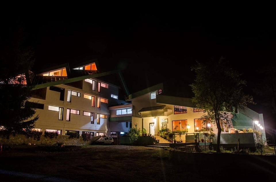 Randunica Hotel Valiug Luaran gambar