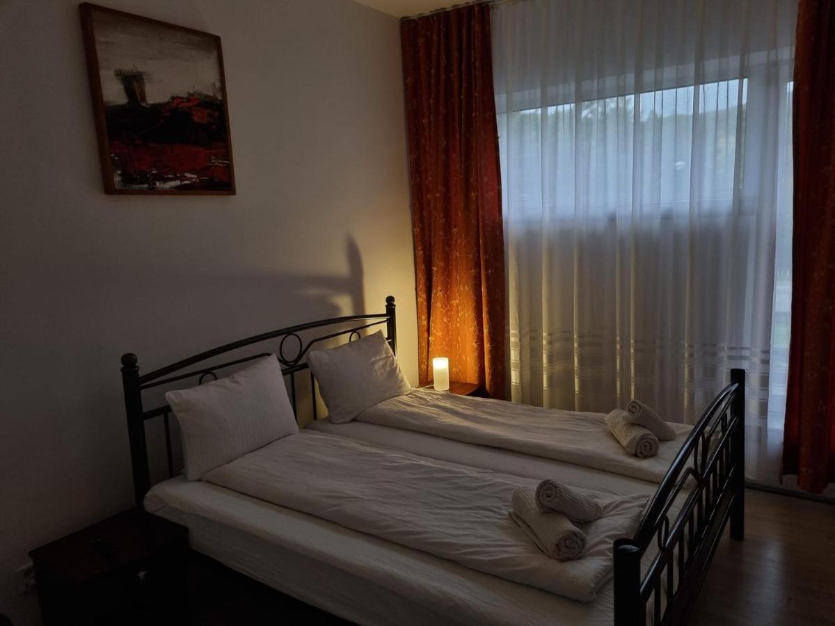 Randunica Hotel Valiug Luaran gambar